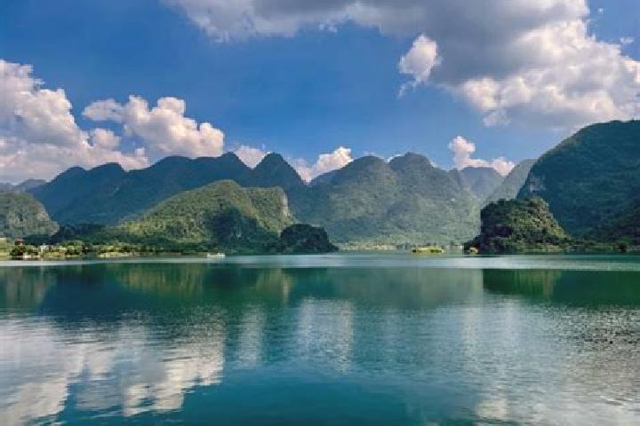 Maya, 34 — Escort in Yangxi, China