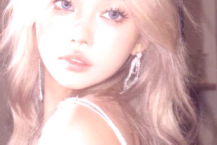 Maya, 35, a blonde grey-eyed asian companion based in Mevalurkuppam. Offering Striptease, Travel Companion, OWO. Available for incall and outcall, day and ev...