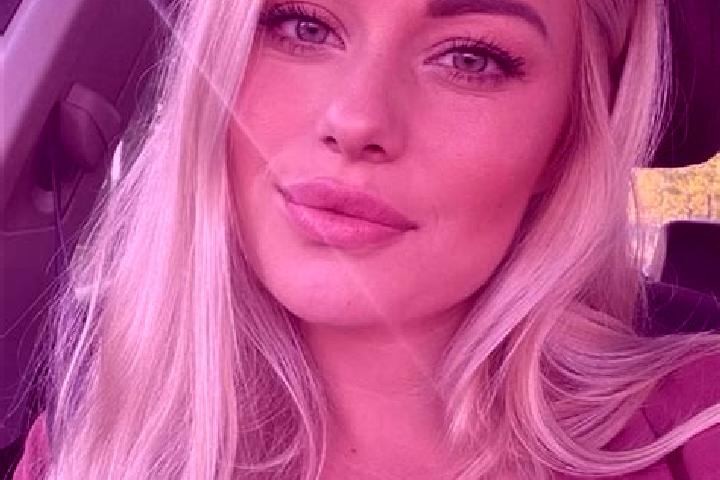 Maya, 35, a blonde hazel-eyed slavic companion based in Pulambadi. Offering Couples, OWO, Party Girl, 69. Available for incall and outcall, overnight booking...