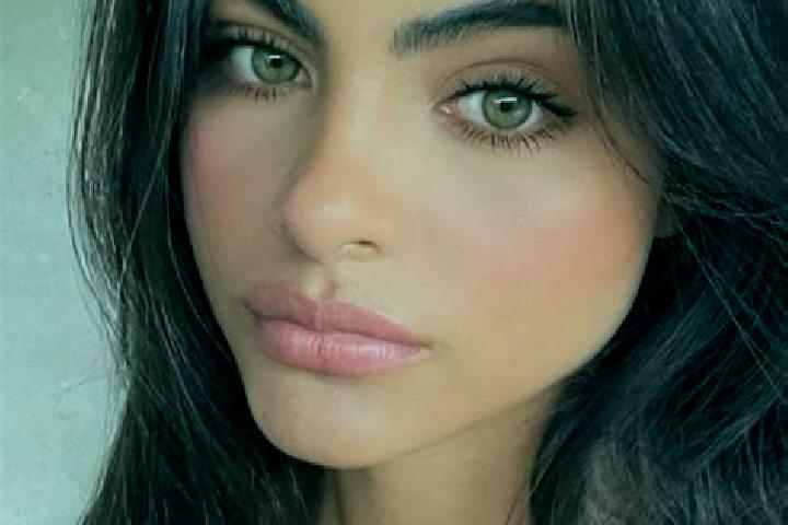 Maya, 35, a brunette amber-eyed indian companion based in Balnaca. Offering A-Level, Girlfriend Experience, Party Girl. Available for incall and outcall, day...