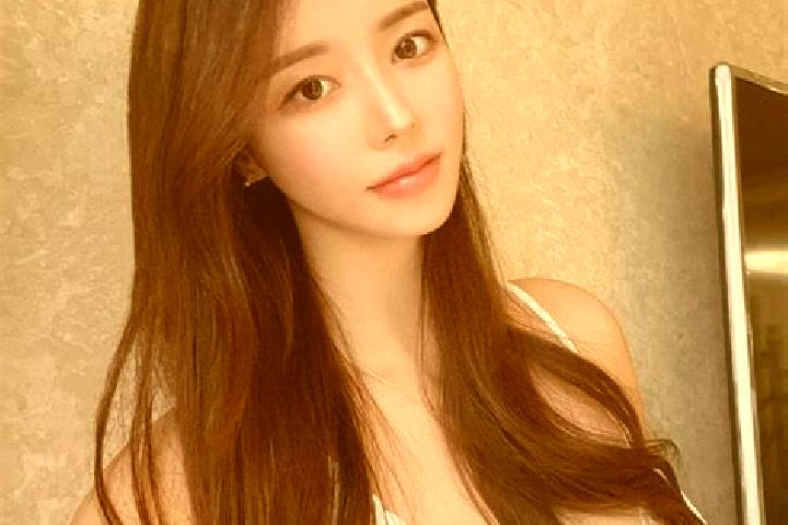 Maya, 35 — Escort in Baojiadian, China