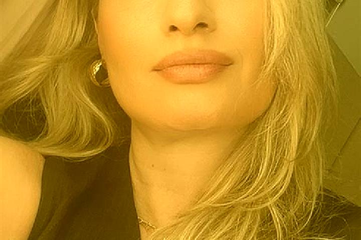 Maya, 35 — Escort in Erchin, France