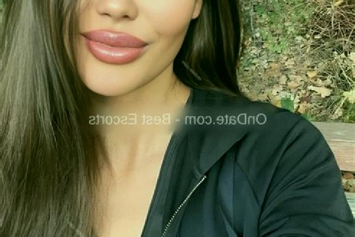 Maya, 35 — Escort in Haytagh, Armenia