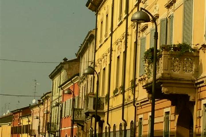Maya, 35 — Escort in Luzzara, Italy