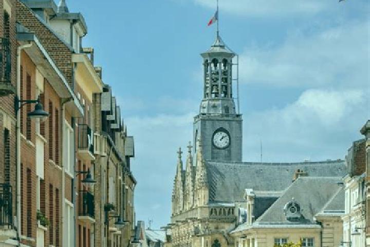 Maya, 35 — Escort in Saint-Quentin-sur-le-Homme, France