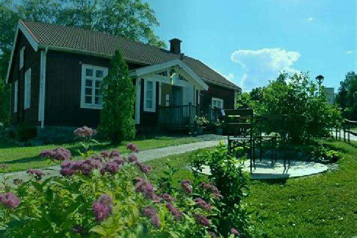 Maya, 35 — Escort in Skogstorp, Sweden
