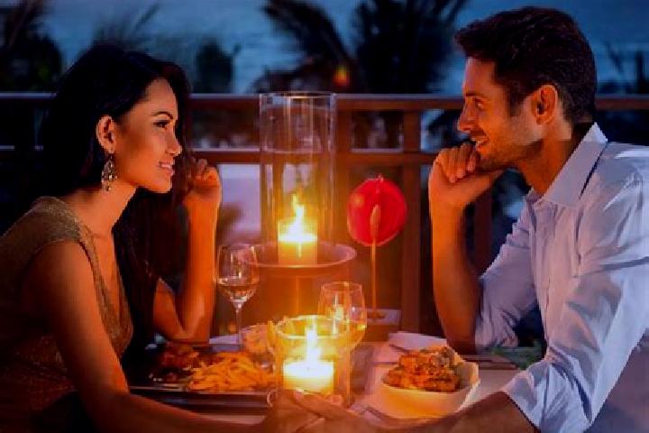 Maya, 36, a blonde amber-eyed indian companion based in Mara. Offering Dinner Date, Couples. Available for incall and outcall, day and evening dates.