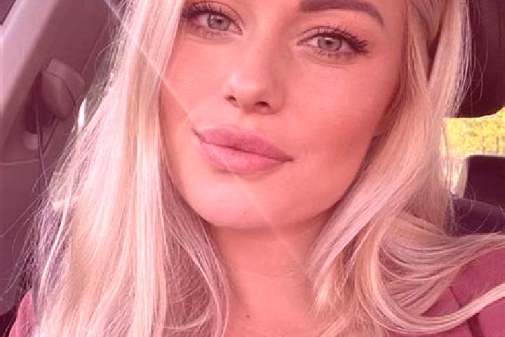 Maya, 36, a blonde hazel-eyed european companion based in Cockburn Harbour. Offering Couples, BDSM, Fetish, CIM, Prostate Massage. Available for incall and o...