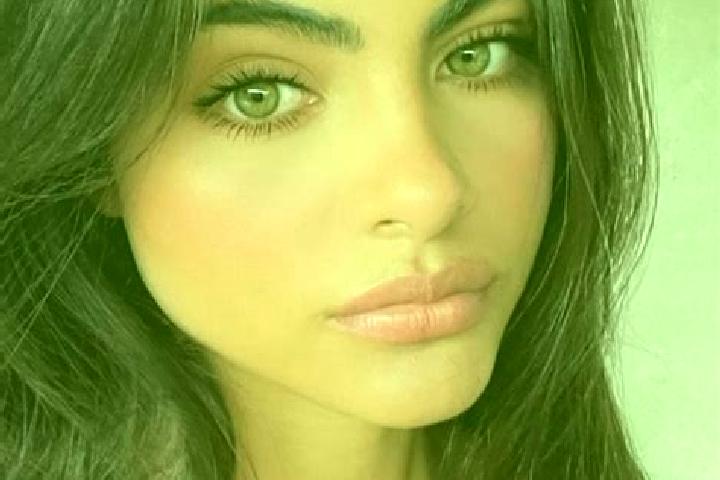 Maya, 36, a brunette amber-eyed middle eastern companion based in Marchwiel. Offering OWO, A-Level, BDSM. Available for incall and outcall, day and evening d...