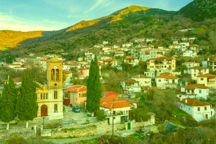 Maya, 36 — Escort in Ampelakia, Greece