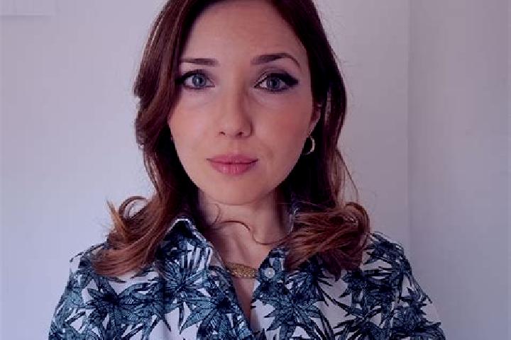Maya, 36 — Escort in Ivrinezu Mare, Romania