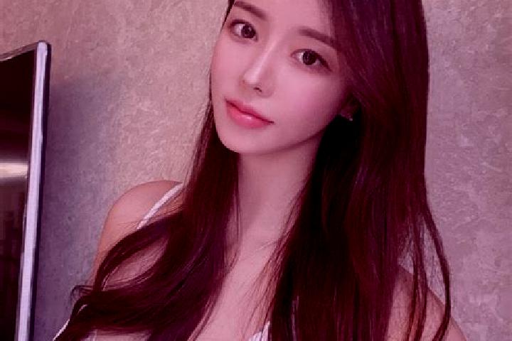 Maya, 36 — Escort in Xiuma, China