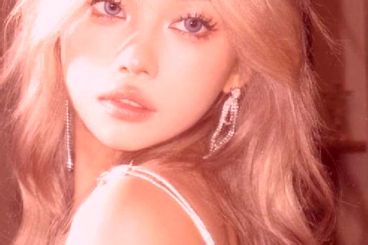Maya, 37, a blonde amber-eyed asian companion based in Mediana. Offering Fetish, CIM, A-Level. Available for incall and outcall, day and evening dates.