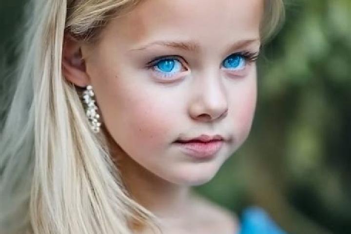 Maya, 37, a blonde blue-eyed middle eastern companion based in Guendogan. Offering A-Level, Party Girl, Prostate Massage, Erotic Massage. Available for incal...