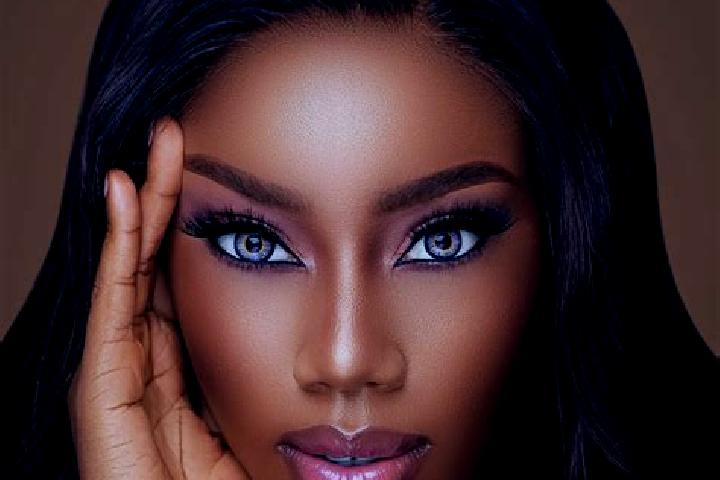 Maya, 37, a chestnut blue-eyed ebony companion based in Bardolino. Offering Duos, Massage, Overnight. Available for incall and outcall, overnight bookings av...