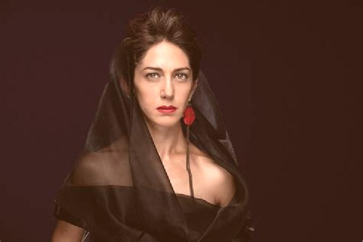 Maya, 37 — Escort in Nakhl-e Ebrahimi, Iran