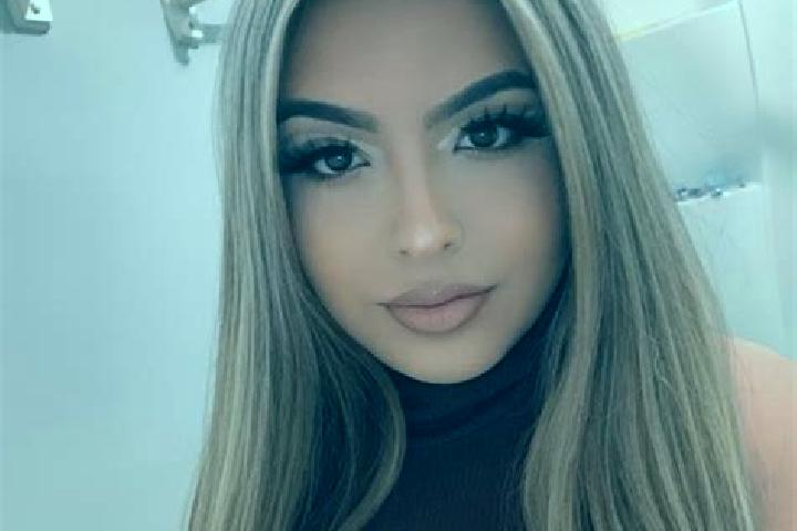 Maya, 38, a blonde amber-eyed latina companion based in Jega. Offering Overnight, 69, Couples. Available for incall and outcall, day and evening dates.