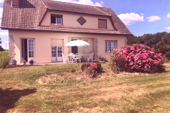 Maya, 38 — Escort in La Vieille-Lyre, France