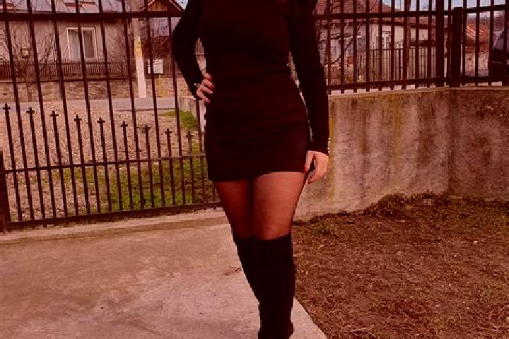 Maya, 38 — Escort in Nasaud, Romania