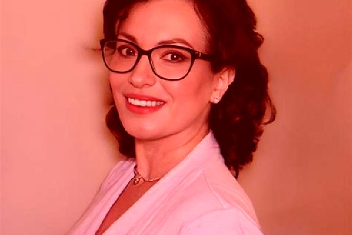 Maya, 38 — Escort in New Milton, United Kingdom