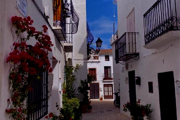 Maya, 38 — Escort in Orcasitas, Spain