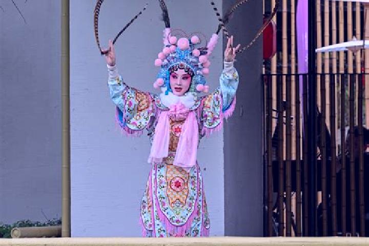 Maya, 38 — Escort in Qinshan, China