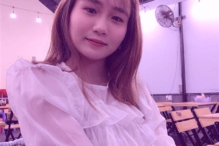 Maya, 38 — Escort in Song Loc, Vietnam