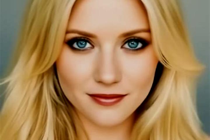 Maya, 39, a blonde grey-eyed mixed companion based in Bergern. Offering Party Girl, Massage. Available for incall and outcall, overnight bookings available.