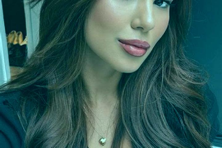 Maya, 39, a chestnut dark-eyed latina companion based in Cotacachi. Offering Striptease, Overnight. Available for incall and outcall, overnight bookings avai...