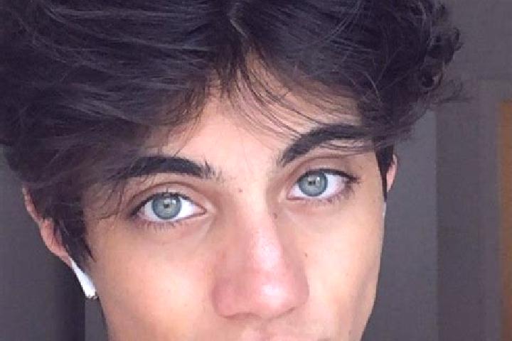 Maya, 39, a chestnut green-eyed caucasian companion based in Micereces de Tera. Offering Roleplay, Striptease, Duos. Available for incall and outcall, day an...