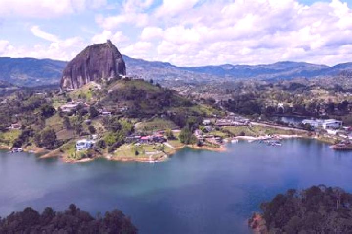 Maya, 39 — Escort in Guatape, Colombia