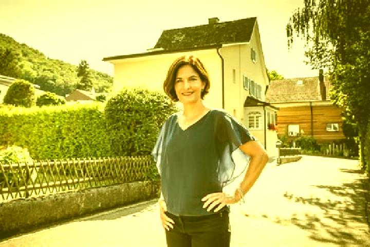 Maya, 39 — Escort in Itingen, Switzerland