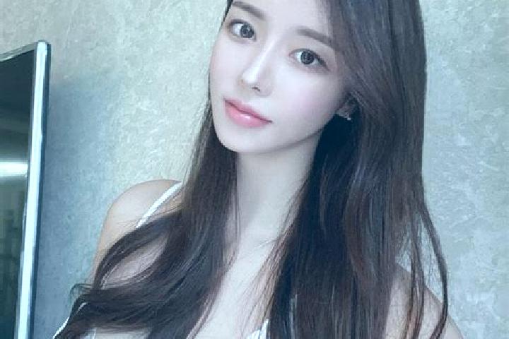 Maya, 39 — Escort in Jiangliji, China