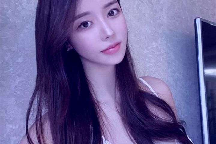 Maya, 39 — Escort in Muyudian, China
