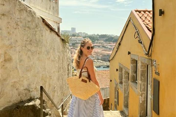 Maya, 39 — Escort in Porto, Portugal