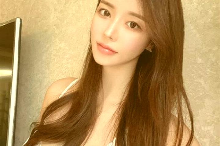 Maya, 39 — Escort in Xiashitai, China
