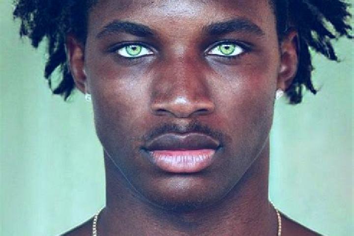 Mia, 20, a black green-eyed ebony companion based in Zvekovica. Offering Dinner Date, Fetish, GFE. Available for incall and outcall, day and evening dates.