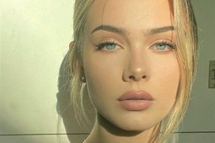 Mia, 20, a blonde brown-eyed european companion based in Pridorozhnoye. Offering Girlfriend Experience, GFE, Travel Companion. Available for incall and outca...