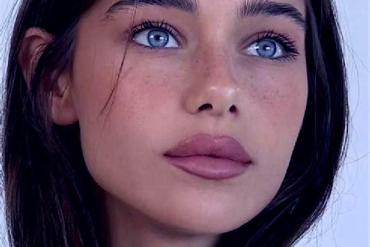 Mia, 20, a brunette dark-eyed slavic companion based in Feuersbrunn. Offering CIM, Tantra, Erotic Massage, Prostate Massage. Available for incall and outcall...
