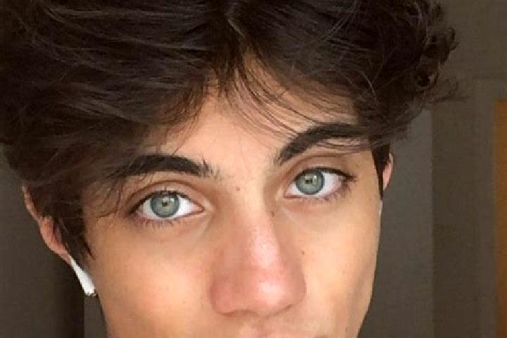 Mia, 20, a chestnut dark-eyed caucasian companion based in Coronel Jose Dias. Offering Girlfriend Experience, BDSM, Tantra. Available for incall and outcall,...