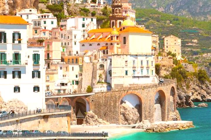 Mia, 20 — Escort in Castagneto Po, Italy