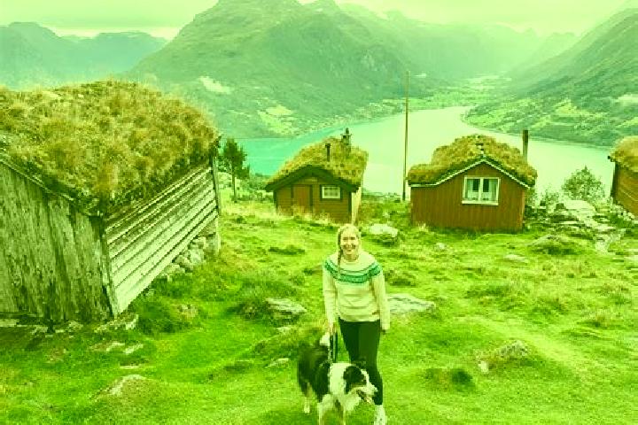 Mia, 20 — Escort in Fossbergom, Norway