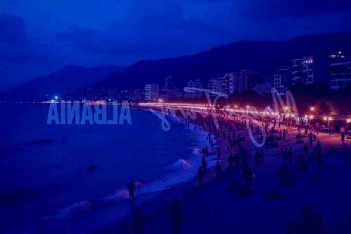 Mia, 20 — Escort in Kamez, Albania