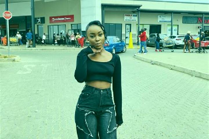 Mia, 20 — Escort in Kwaggafontein, South Africa