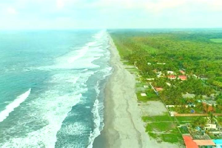 Mia, 20 — Escort in Playa de Oro, Ecuador