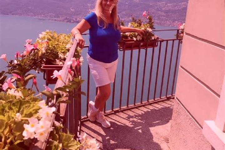 Mia, 20 — Escort in Prevalle, Italy