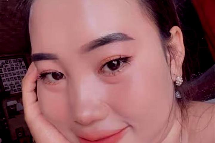 Mia, 20 — Escort in Rancasadang, Indonesia