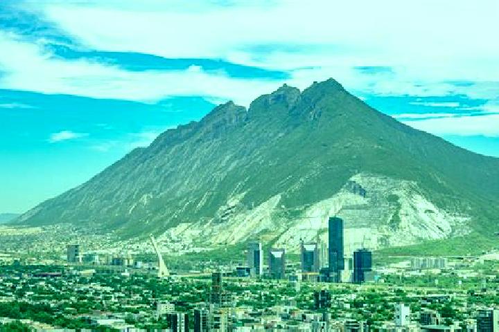 Mia, 20 — Escort in San Luis San Pedro, Mexico