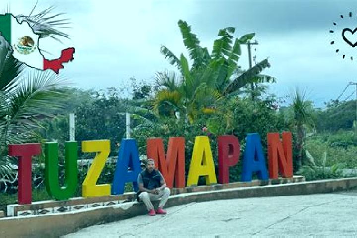 Mia, 20 — Escort in Tuzamapan, Mexico