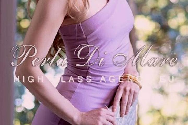 Mia, 20 — Escort in Upper Lynn, Canada